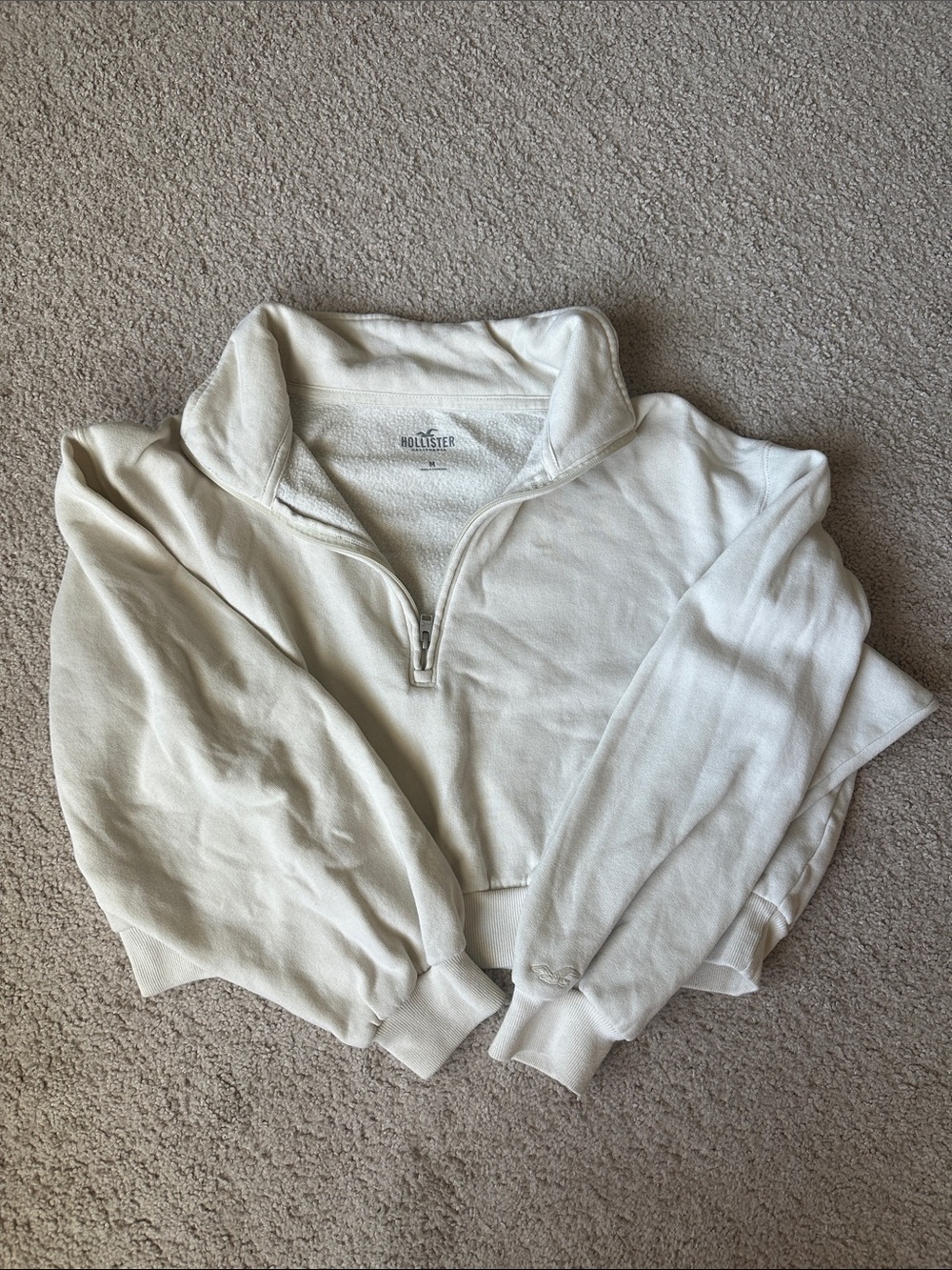 Hollister Off-White Half-Zip Pullover- Size Medium